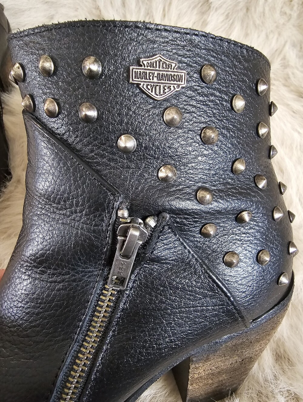 Harley-Davidson Black Leather Studded Zip Ankle Boots - Picture 8 of 8